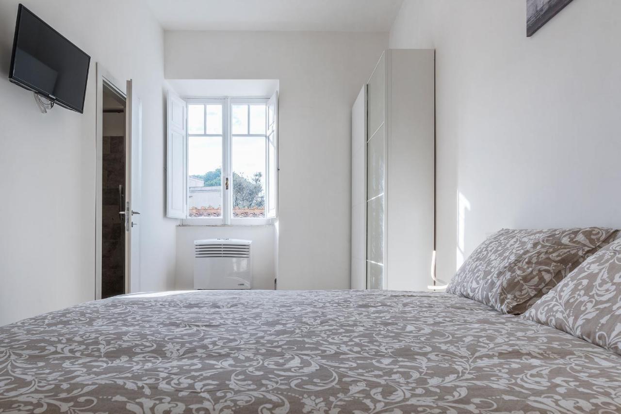 Colosseo & Colle Oppio Cozy Apartment روما المظهر الخارجي الصورة