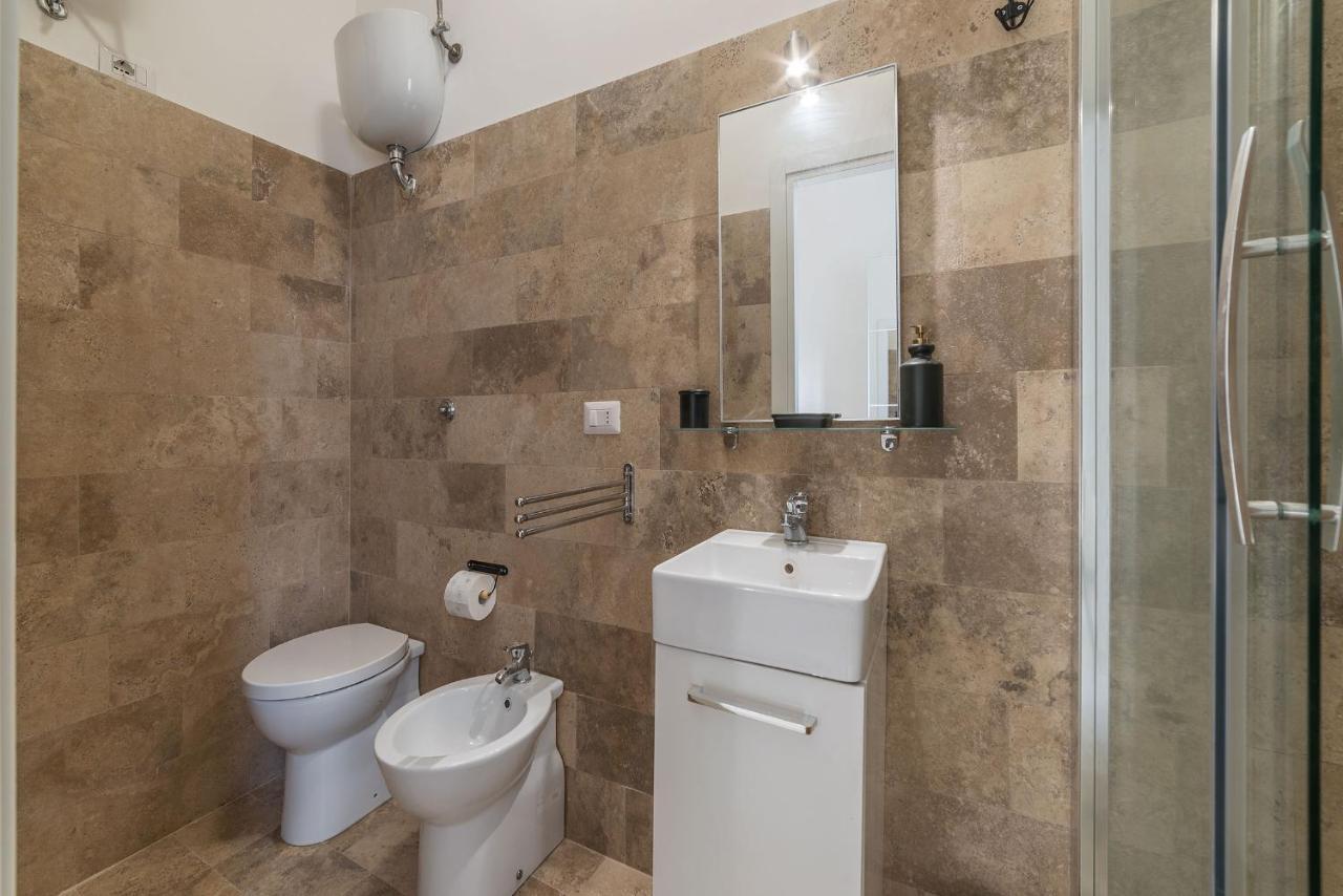 Colosseo & Colle Oppio Cozy Apartment روما المظهر الخارجي الصورة
