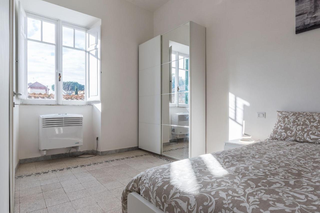 Colosseo & Colle Oppio Cozy Apartment روما المظهر الخارجي الصورة