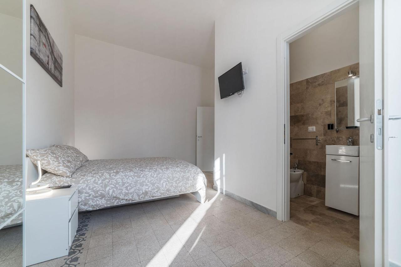 Colosseo & Colle Oppio Cozy Apartment روما المظهر الخارجي الصورة